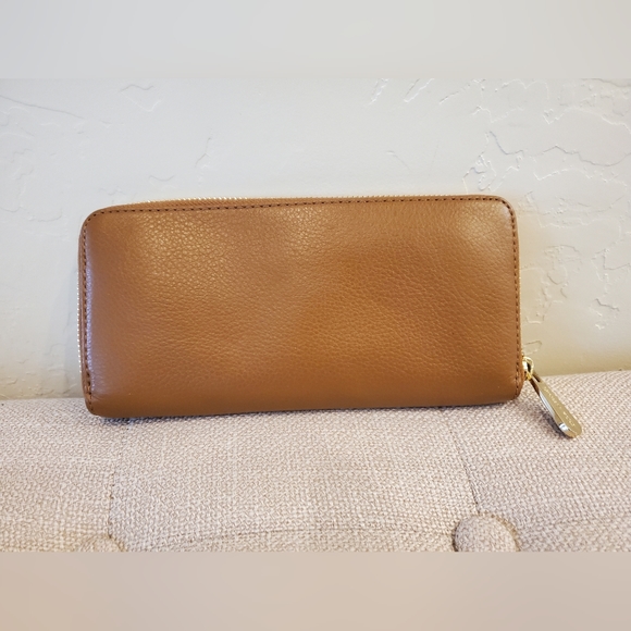 MK wallet - Picture 2 of 3